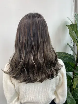 ロング カラー 🌼ハイライト透明感 🌼maiのヘアスタイル
