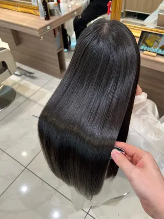 ロング 🥀縮毛矯正🥀 川﨑和希のヘアスタイル