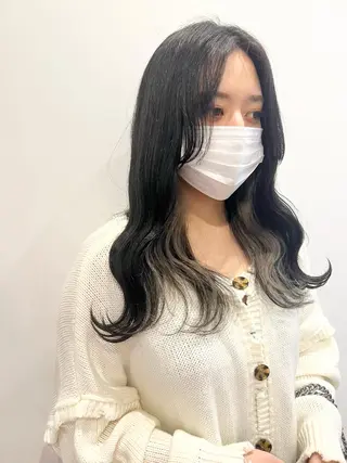 ロング カラー 吉川 陽菜のヘアスタイル
