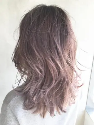 セミロング SHINYA シンヤヘアーズのヘアスタイル