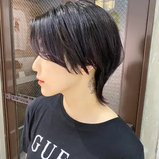 ショート カラー TOMOYAレイヤー ブリーチ縮毛矯正のヘアスタイル