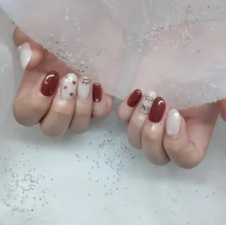 ネイル 金井 奈々のネイルデザイン