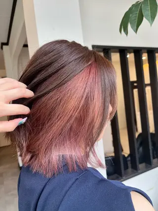 ショート カラー 黒川 綾音のヘアスタイル