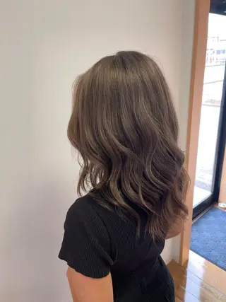 セミロング カラー SALOWIN 岡山店所属・ボブ/艶カラー/ manaka 🥣のヘアスタイル