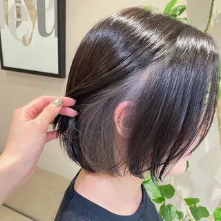 ショート カラー nanami ￤髪質改善￤レイヤーのヘアスタイル