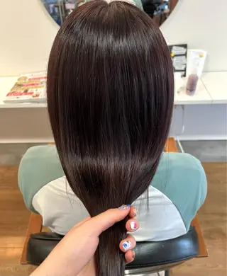 カラー イシイ ハルナ 🤍のヘアスタイル