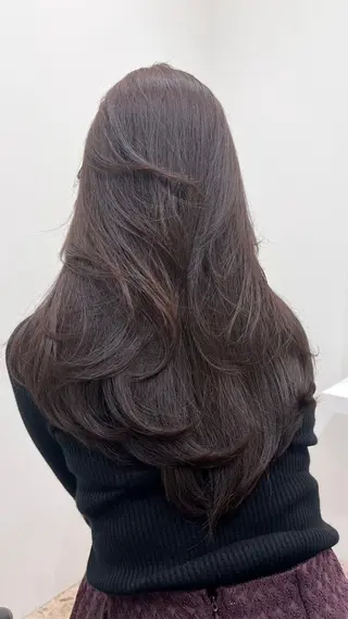 ロング 🚨メンズ曲がる 縮毛矯正りおん🚨のヘアスタイル