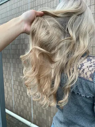 セミロング カラー ヒカ/外国人風 デザインカラーのヘアスタイル