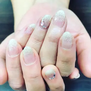 ネイル 高山 歩美のネイルデザイン