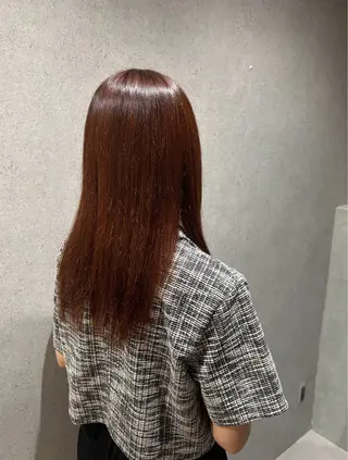 カラー La fithhairSHIN所属・岩崎 美咲のヘアスタイル