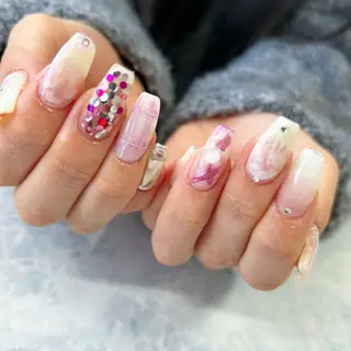 ネイル Laki nailのネイルデザイン