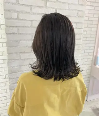 ミディアム カラー 伊 杏のヘアスタイル