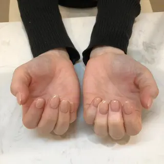 ネイル Raviy  新宿店所属・わたなべ あやかのネイルデザイン