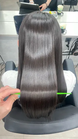 ロング 🦄髪質改善トリー トメント🦄イリスのヘアスタイル