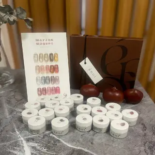 ネイル Giverny .のネイルデザイン