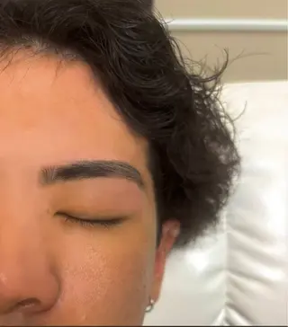 メンズ アイブロウ トレンド眉🌈✨佐藤 京佳の眉毛・アイブロウイメージ
