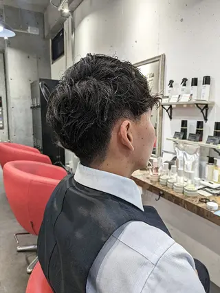 メンズ パーマ KUGE AKIFUMIのヘアスタイル