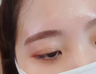 メンズ アイブロウ NAZ eyelash&eyebrow by medical salon所属・NAZ 表参道 Tomokoのマツエク・マツパデザイン