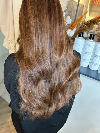 ロング カラー 🫧小峰 夕依のヘアスタイル