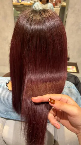 セミロング カラー meuche…lego【ミューシェ】所属・西村 春菜のヘアスタイル