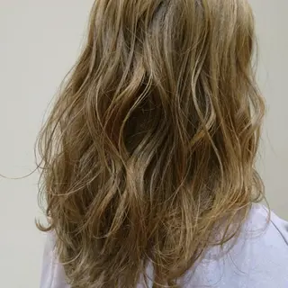 セミロング カラー 社内カット講師・店長 菅原賢一のヘアスタイル