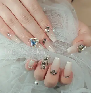 ネイル LULU Nail Salon 新宿所属・LU LU NailSalonのネイルデザイン