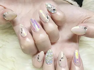ネイル ハニ！ .のネイルデザイン