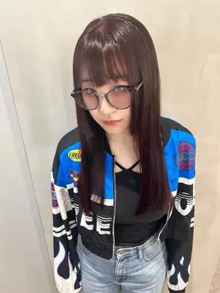 セミロング 透明感カラー &ハイトーンカラーのヘアスタイル