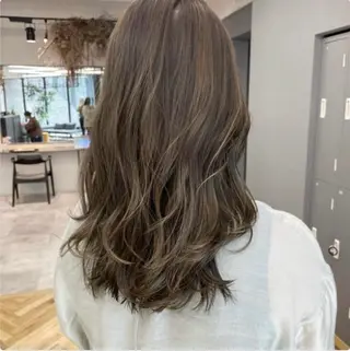 カラー GIEN Nu+ 中谷 翔のヘアスタイル