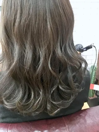 セミロング カラー THREE所属・THREE 関根大のヘアスタイル