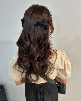 ロング Unami AIのヘアスタイル
