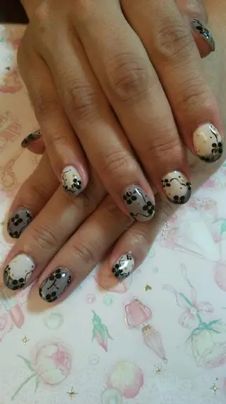 ネイル 田代 夏子のネイルデザイン