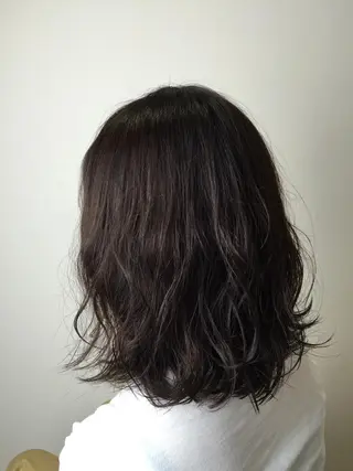 ミディアム パーマ 三好 美里のヘアスタイル