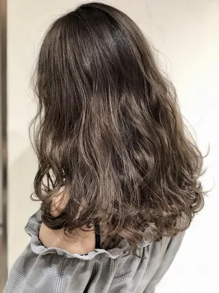 カラー Ash 店長　山下達也のヘアスタイル