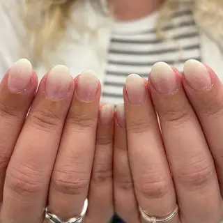 ネイル honoka ガーリーネイル໒꒱のネイルデザイン