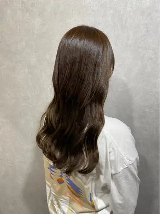 ロング 鳥山 留奈のヘアスタイル