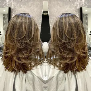 ミディアム カラー ヘアアレンジ アンドウ ユウ/ レイヤーカット/韓国のヘアスタイル