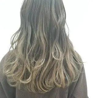 セミロング カラー ill副店長 立和田純也のヘアスタイル