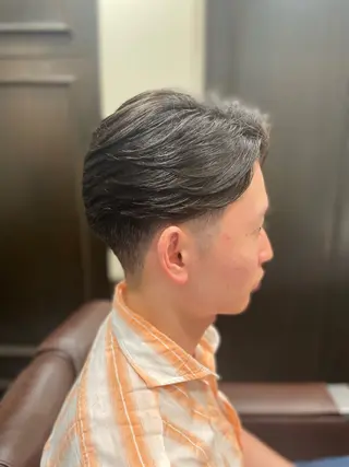 ミディアム 前谷 隆太のヘアスタイル
