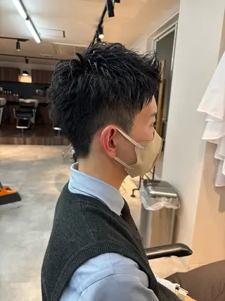 メンズ フェザーパーマ/韓国 /メンズカット保立のヘアスタイル