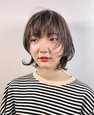 ショート カラー よしだ とおいのヘアスタイル