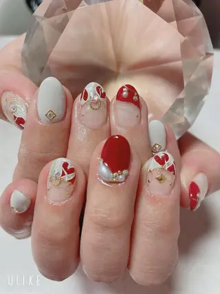 ネイル ネイルサロンTiara所属・戸倉 千秋のネイルデザイン