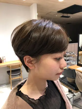 ショート カラー 似合わせ レイヤー須川のヘアスタイル