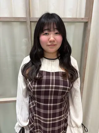 ロング 加藤 風花のヘアスタイル