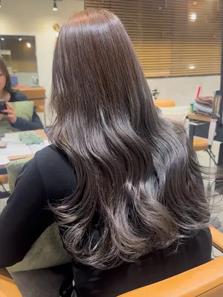 ロング 関根 風果のヘアスタイル