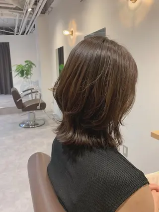ミディアム カラー MIA 菅原のヘアスタイル