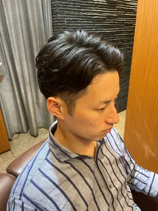 ミディアム メンズ ヘアモードキクチ銀座店所属・たかいさき ٩(๑❛ᴗ❛๑)۶のヘアスタイル
