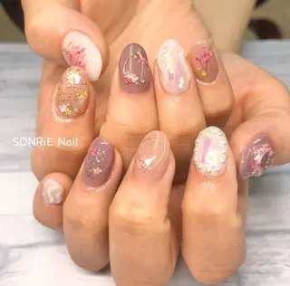 カラー ネイル 美容室 ソンリエのヘアスタイル