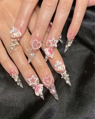 ネイル 🩷🍓Ji Su🩷🐾のネイルデザイン