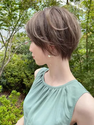 ショート カラー 女性が憧れる ショート/角田愛和のヘアスタイル
